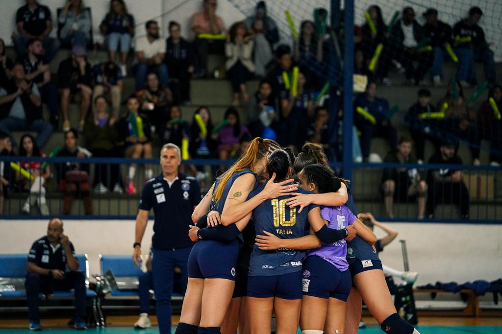 Barueri enfrenta Sesc Flamengo nas quartas de final da Superliga Feminina de Vôlei