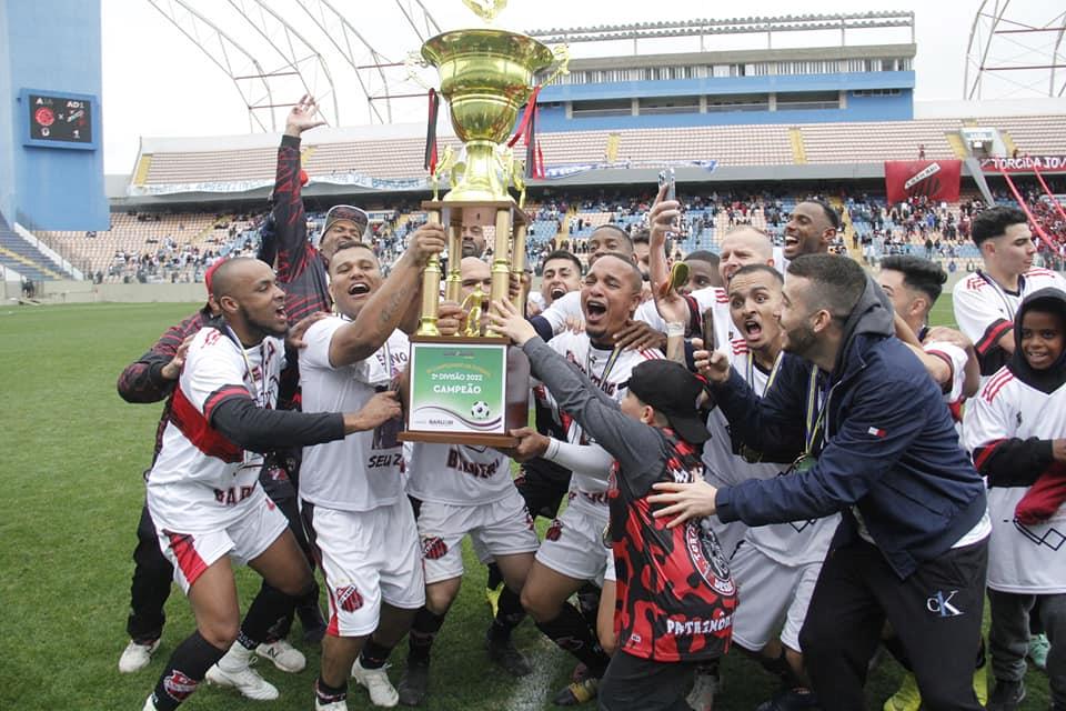 Finais do campeonato amador lotam a Arena Barueri