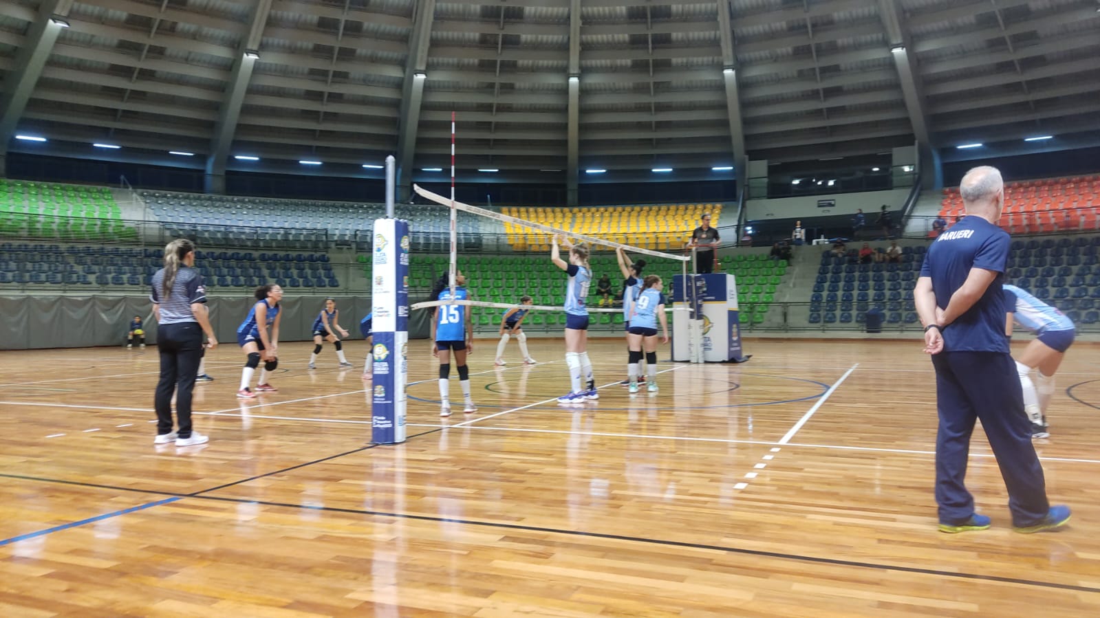 Barueri Esporte Forte Sub-14 bate o São José Vôlei e termina o primeiro turno invicto