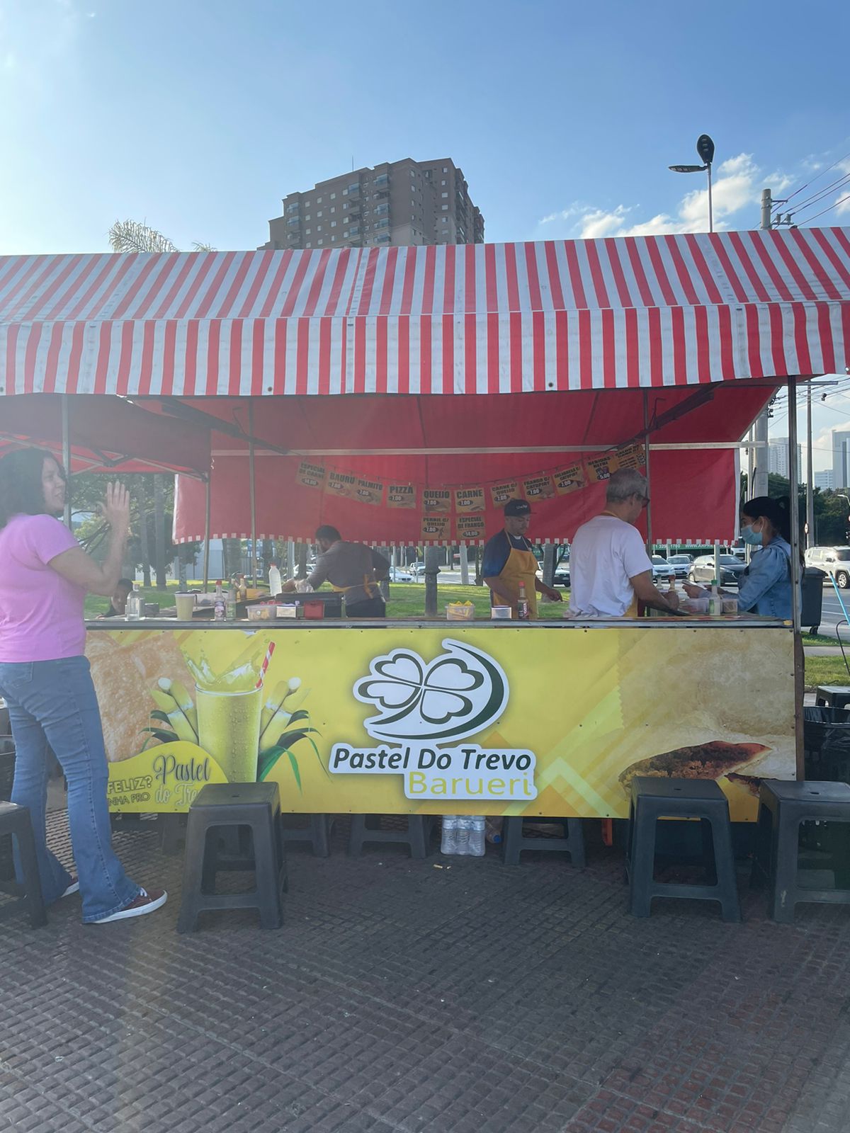 Pastel do Trevo é parada obrigatória para quem passa pela região do Boa Vista