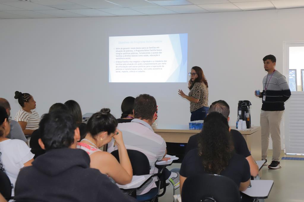 Saúde atualiza profissionais das UBSs sobre Bolsa Família